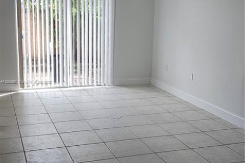 Adosado en alquiler en Miramar, Florida, 3 dormitorios, 141.4 m2 № 1939104 - foto 13