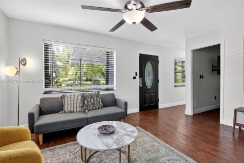 Villa ou maison à vendre à Miami, Floride: 3 chambres, 128.86 m2 № 1967374 - photo 7