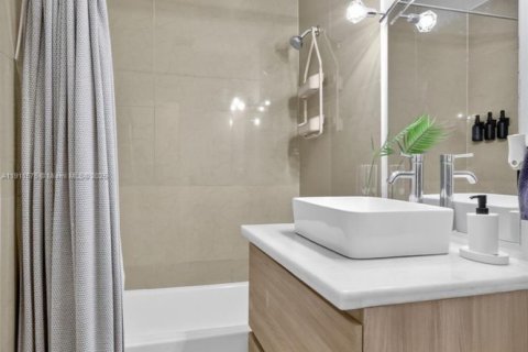 Villa ou maison à vendre à Miami, Floride: 3 chambres, 128.86 m2 № 1967374 - photo 16