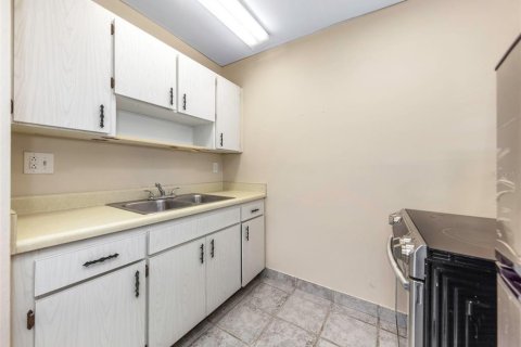 House in Clearwater, Florida 1 bedroom, 55.09 sq.m. № 2113883 - photo 12