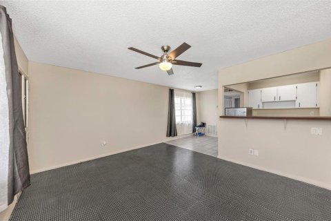 House in Clearwater, Florida 1 bedroom, 55.09 sq.m. № 2113883 - photo 8