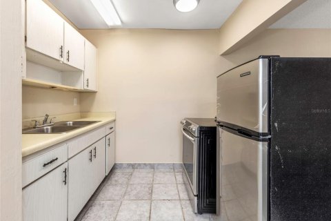 House in Clearwater, Florida 1 bedroom, 55.09 sq.m. № 2113883 - photo 11