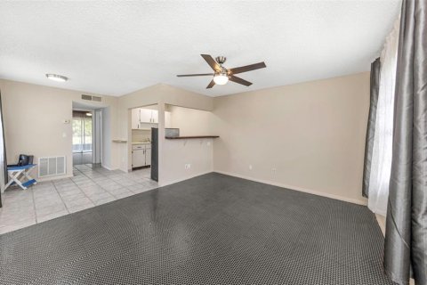 House in Clearwater, Florida 1 bedroom, 55.09 sq.m. № 2113883 - photo 5