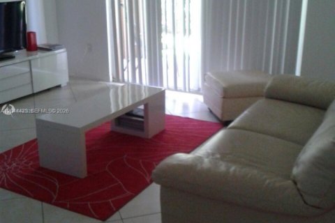 Condo in Aventura, Florida, 1 bedroom № 2187688 - photo 16