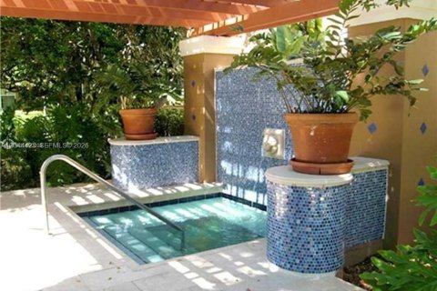 Condo in Aventura, Florida, 1 bedroom № 2187688 - photo 14