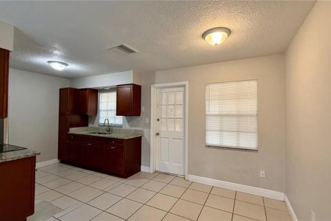 Apartment in Leesburg, Florida 2 bedrooms, 84.73 sq.m. № 2396496 - photo 6