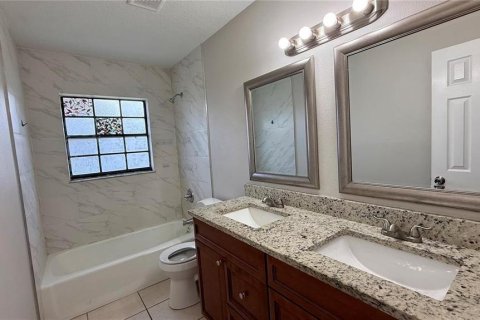 Apartment in Leesburg, Florida 2 bedrooms, 84.73 sq.m. № 2396496 - photo 11