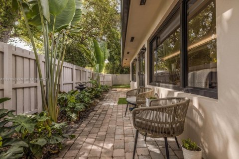 House in Miami Shores, Florida 3 bedrooms, 163.32 sq.m. № 1796982 - photo 22