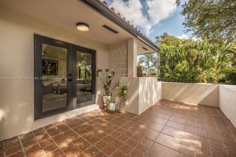House in Miami Shores, Florida 3 bedrooms, 163.32 sq.m. № 1796982 - photo 21