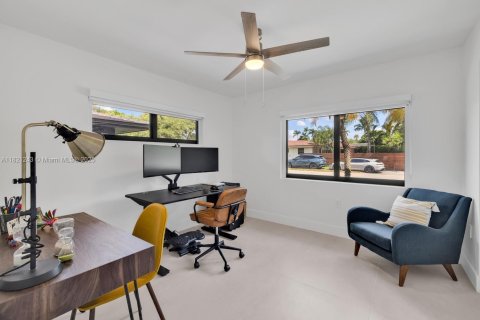 House in Miami Shores, Florida 3 bedrooms, 163.32 sq.m. № 1796982 - photo 27