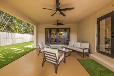 House in Miami Shores, Florida 3 bedrooms, 163.32 sq.m. № 1796982 - photo 25