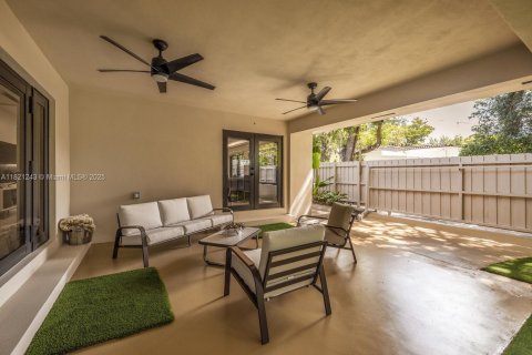 House in Miami Shores, Florida 3 bedrooms, 163.32 sq.m. № 1796982 - photo 24