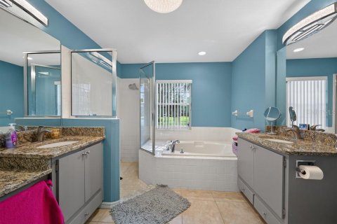 Casa en venta en Valrico, Florida, 4 dormitorios, 188.87 m2 № 2283520 - foto 23