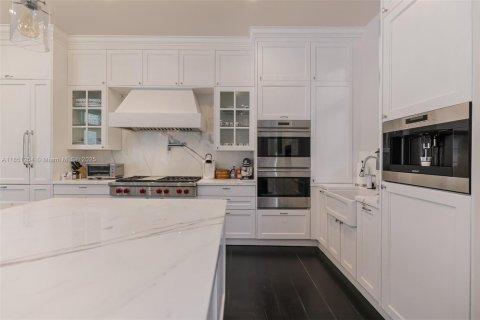 Villa ou maison à vendre à Pinecrest, Floride: 8 chambres, 1080.08 m2 № 1871769 - photo 15