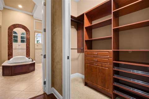 Casa en venta en Tampa, Florida, 4 dormitorios, 400.5 m2 № 2425333 - foto 19