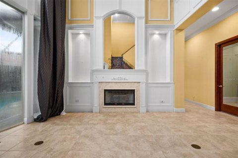 Casa en venta en Tampa, Florida, 4 dormitorios, 400.5 m2 № 2425333 - foto 6