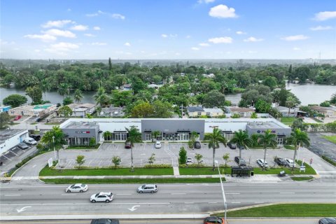 Immobilier commercial à Pembroke Park, Floride № 2016842