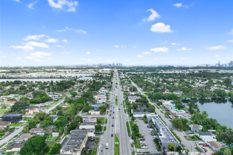 Immobilier commercial à vendre à Pembroke Park, Floride № 2016842 - photo 15