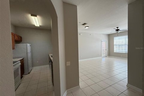 Copropriété à louer à Orlando, Floride: 2 chambres, 103.68 m2 № 2094819 - photo 4