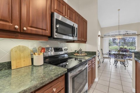 Villa ou maison à vendre à New Port Richey, Floride: 3 chambres, 195.65 m2 № 1813053 - photo 15