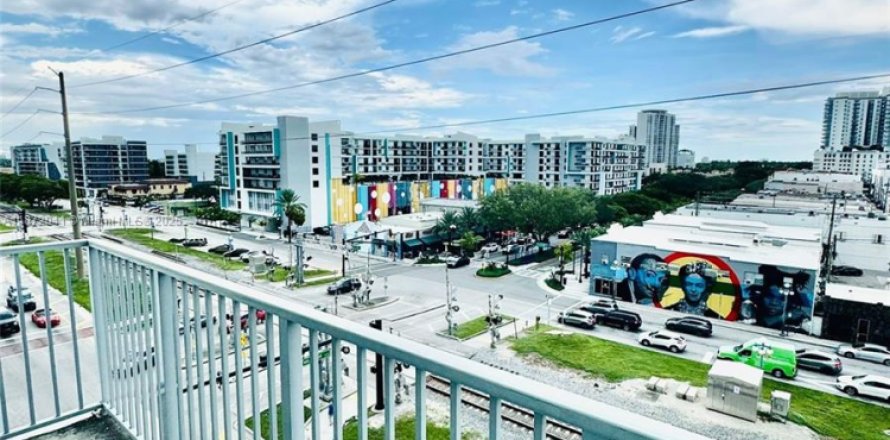 Condo in Hollywood, Florida, 2 bedrooms № 1920224