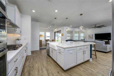 Villa ou maison à vendre à Wesley Chapel, Floride: 5 chambres, 339 m2 № 1740370 - photo 18