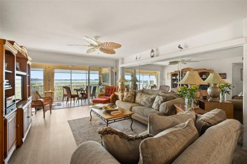 Condo in Bradenton, Florida, 2 bedrooms  № 1585728 - photo 13