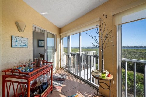 Condo in Bradenton, Florida, 2 bedrooms  № 1585728 - photo 29