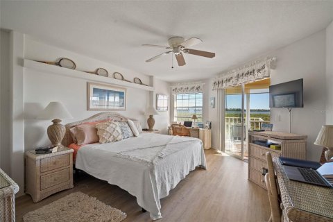 Condo in Bradenton, Florida, 2 bedrooms  № 1585728 - photo 16