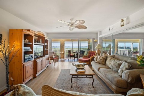 Condo in Bradenton, Florida, 2 bedrooms  № 1585728 - photo 14