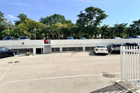 Condominio en venta en North Miami, Florida, 2 dormitorios, 110.37 m2 № 1988146 - foto 29