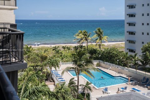 Copropriété à louer à Lauderdale-by-the-Sea, Floride: 3 chambres, 160.16 m2 № 1872358 - photo 16
