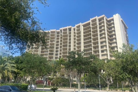 Copropriété à louer à Lauderdale-by-the-Sea, Floride: 3 chambres, 160.16 m2 № 1872358 - photo 1