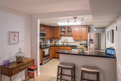 Copropriété à louer à Lauderdale-by-the-Sea, Floride: 3 chambres, 160.16 m2 № 1872358 - photo 25