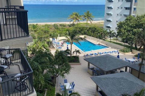 Copropriété à louer à Lauderdale-by-the-Sea, Floride: 3 chambres, 160.16 m2 № 1872358 - photo 15