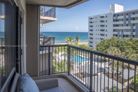 Copropriété à louer à Lauderdale-by-the-Sea, Floride: 3 chambres, 160.16 m2 № 1872358 - photo 14
