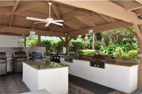 Copropriété à louer à Lauderdale-by-the-Sea, Floride: 3 chambres, 160.16 m2 № 1872358 - photo 17