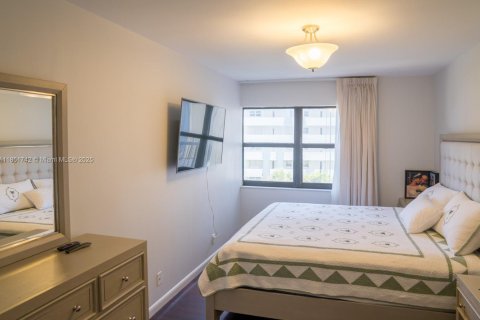 Copropriété à louer à Lauderdale-by-the-Sea, Floride: 3 chambres, 160.16 m2 № 1872358 - photo 30