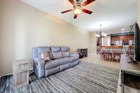 Townhouse in Orlando, Florida 4 bedrooms, 204.94 sq.m. № 1771258 - photo 21