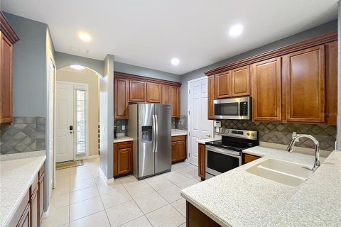 Townhouse in Orlando, Florida 4 bedrooms, 204.94 sq.m. № 1771258 - photo 12