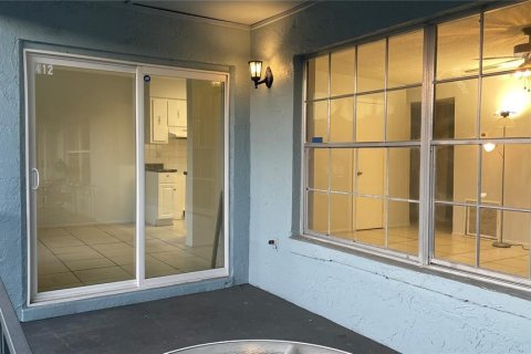 Condominio en alquiler en Orlando, Florida, 2 dormitorios, 91.42 m2 № 2093625 - foto 10