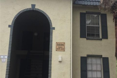 Condominio en Orlando, Florida, 2 dormitorios  № 2093625