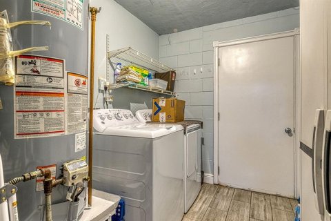 Casa en venta en Orlando, Florida, 3 dormitorios, 120.77 m2 № 1838488 - foto 21