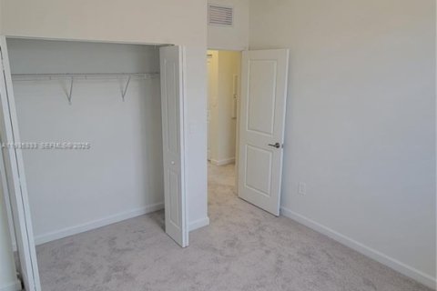 Townhouse in Homestead, Florida 3 bedrooms, 135.64 sq.m. № 1993541 - photo 10