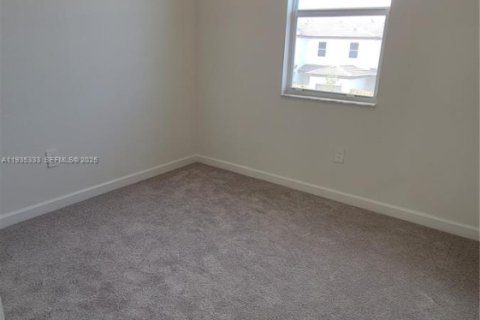 Townhouse in Homestead, Florida 3 bedrooms, 135.64 sq.m. № 1993541 - photo 12