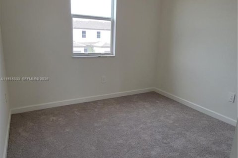 Townhouse in Homestead, Florida 3 bedrooms, 135.64 sq.m. № 1993541 - photo 9