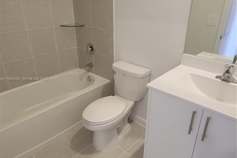 Townhouse in Homestead, Florida 3 bedrooms, 135.64 sq.m. № 1993541 - photo 13