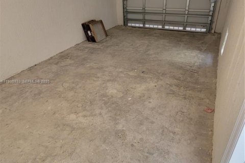 Townhouse in Homestead, Florida 3 bedrooms, 135.64 sq.m. № 1993541 - photo 19