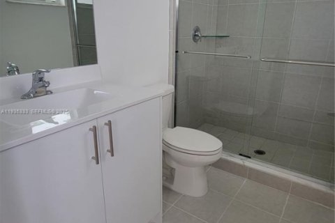 Townhouse in Homestead, Florida 3 bedrooms, 135.64 sq.m. № 1993541 - photo 17