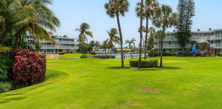 Condo in Hillsboro Beach, Florida, 2 bedrooms № 1178186